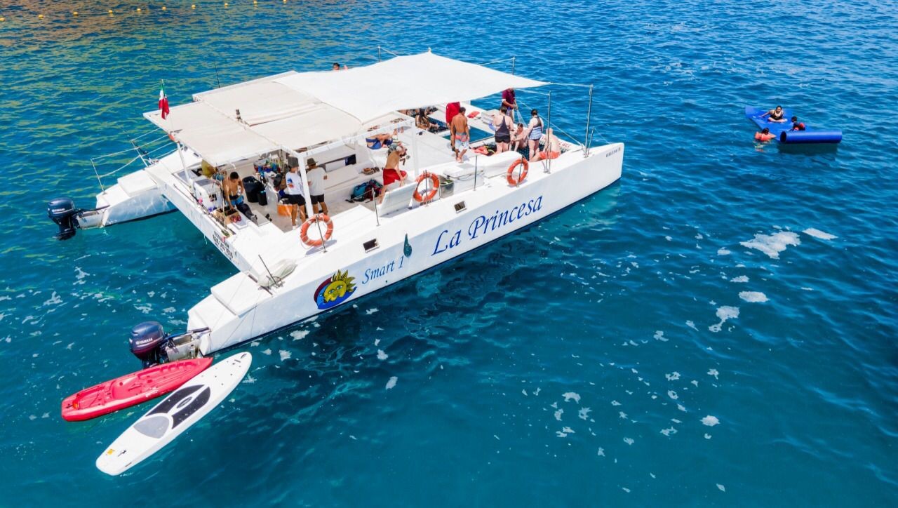 52' Luxury Catamaran - Cabo