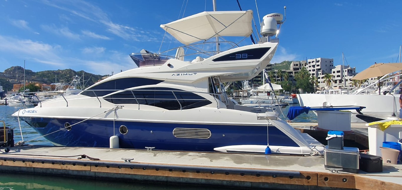 38ft Azimut Blue - Italian yacht Cabo