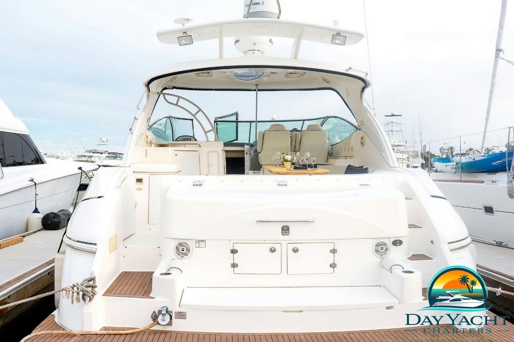 52ft Cruiser salon