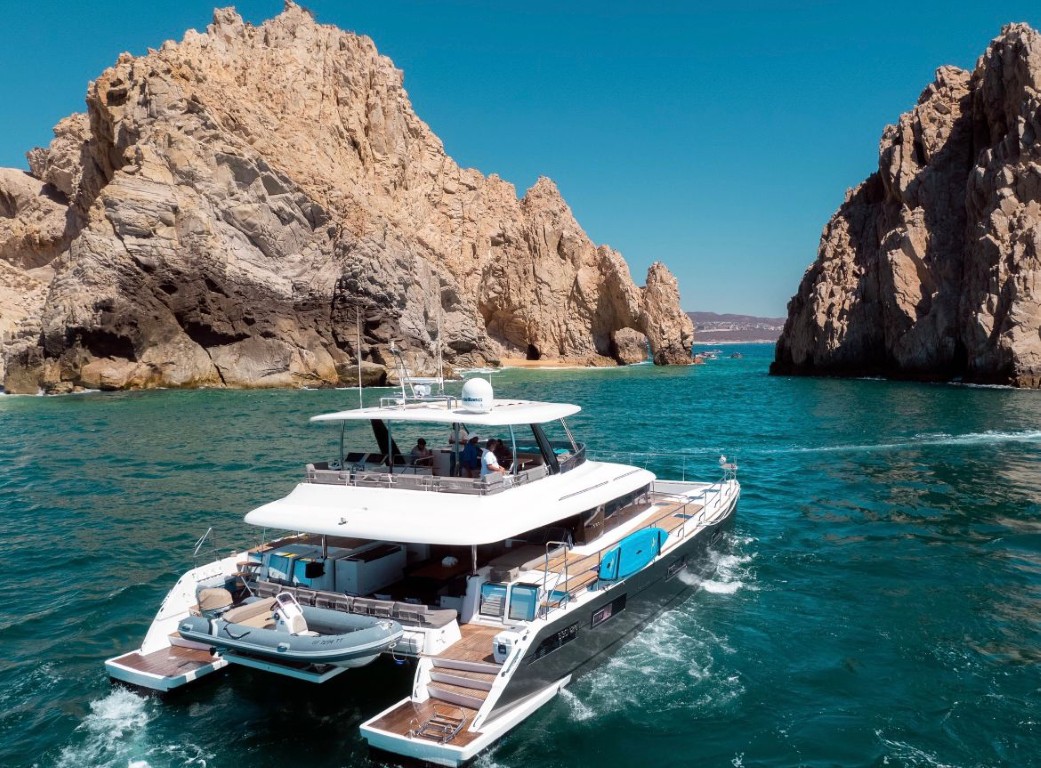 630 Lagoon exterior