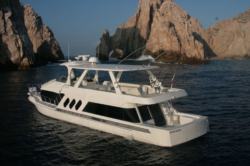72' Bluewater lifestyle