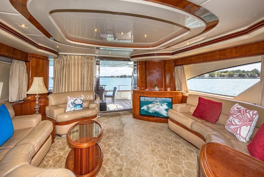 80ft Azimut lifestyle